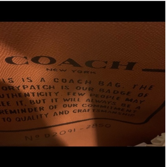 COACH tote - Picture 5 of 5